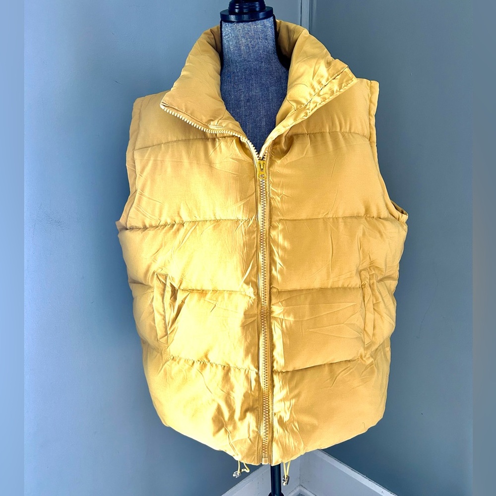 Mustard Yellow Puffy Zip Up Vest Size XXL